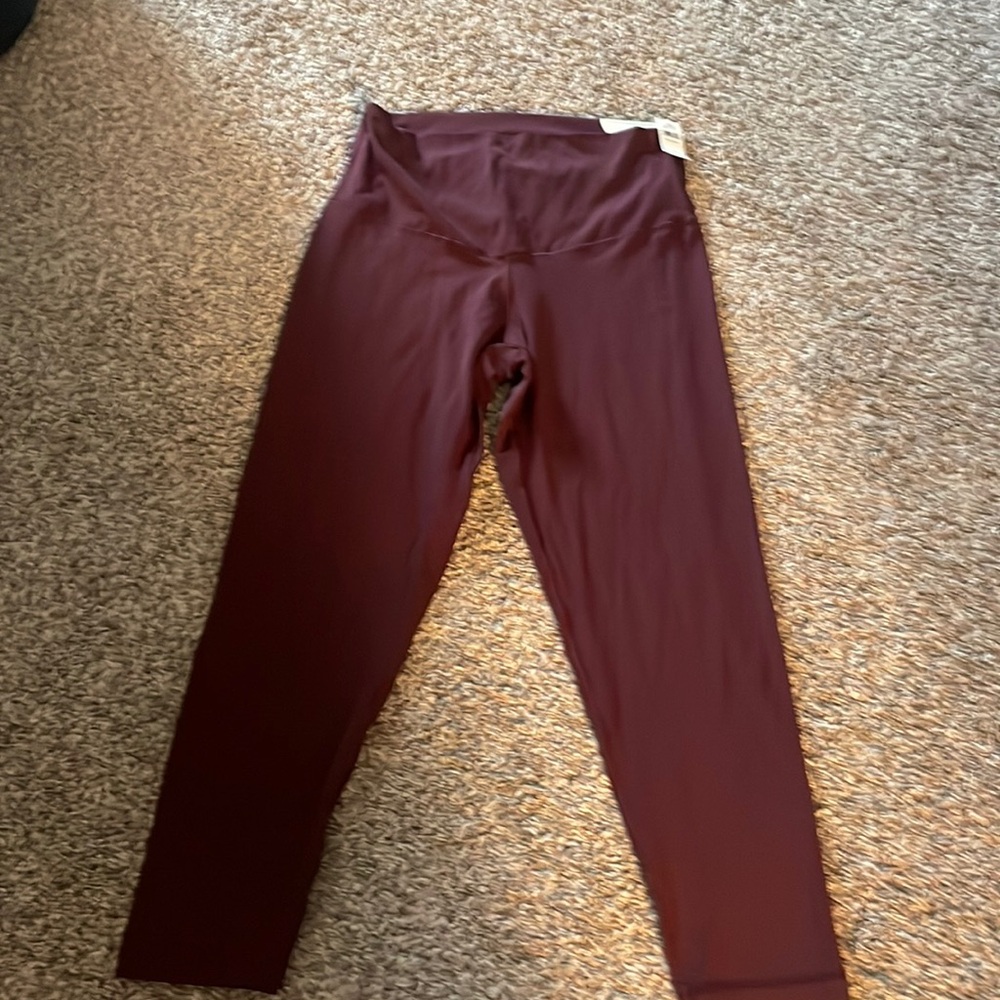 Large short wine leggings